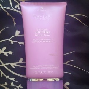 Anti-frizz blowout butter